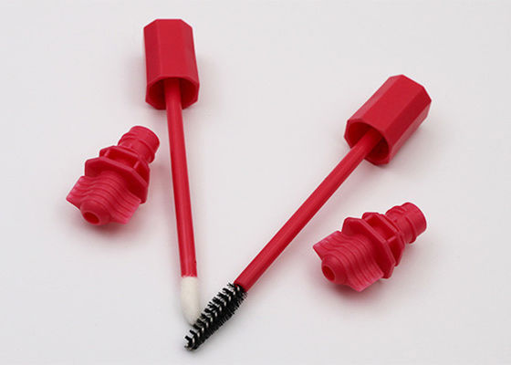 คุณภาพ  Red Plastic Spout Nozzle With Brush For Lipstick Sacket Or Mascara Bag โรงงาน