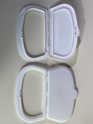 ปราศจากการเหยื่อพลาสติกผ้าเช็ดเปียก Cover 108 * 60mm รูปแบบภาค