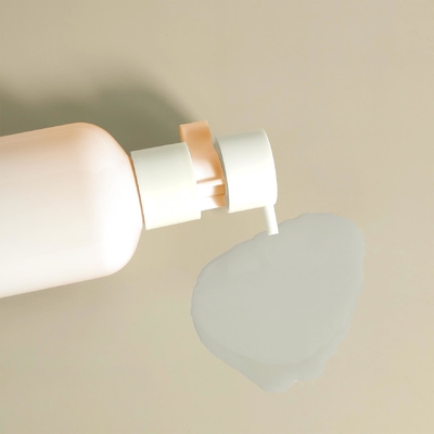 250 มิลลิลิตร Flip Top Cap HDPE แชมพูพลาสติก Babycare กล่องสีชมพู โลชั่นปั๊มสําหรับบรรจุเครื่องสําอาง