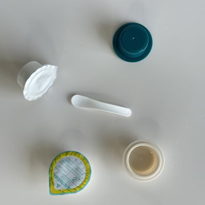 ถ้วยพลาสติก PP พร้อมโลโก้ที่กำหนดเอง ขนาด 10 มล. สำหรับครีมเครื่องสำอาง พร้อมฝาอลูมิเนียมฟอยล์