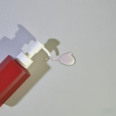 ขวดพลาสติก PET ทรงตรงหกเหลี่ยม พร้อมหัวปั๊มสำหรับโลชั่นหรือแชมพูขนาด 120ml 150ml 200ml